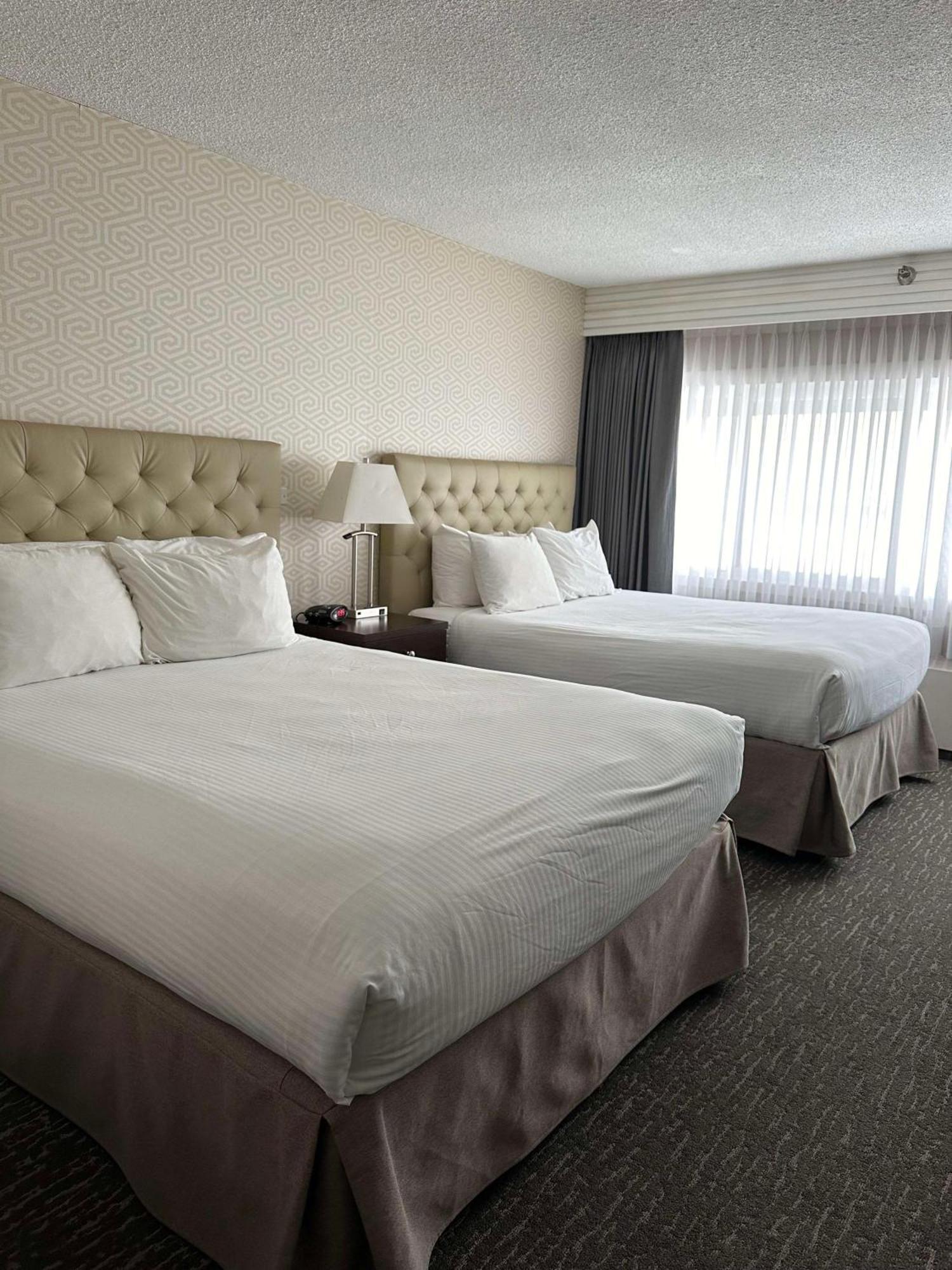 Best Western Cedar Park Inn Эдмонтон Экстерьер фото