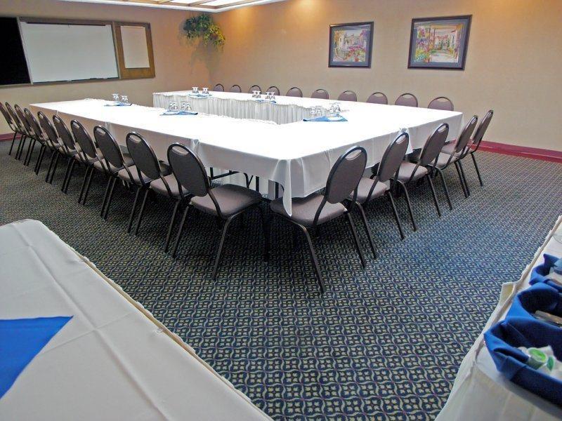 Best Western Cedar Park Inn Эдмонтон Удобства фото