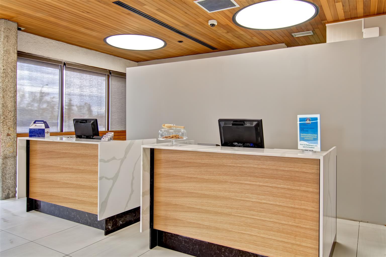 Best Western Cedar Park Inn Эдмонтон Экстерьер фото