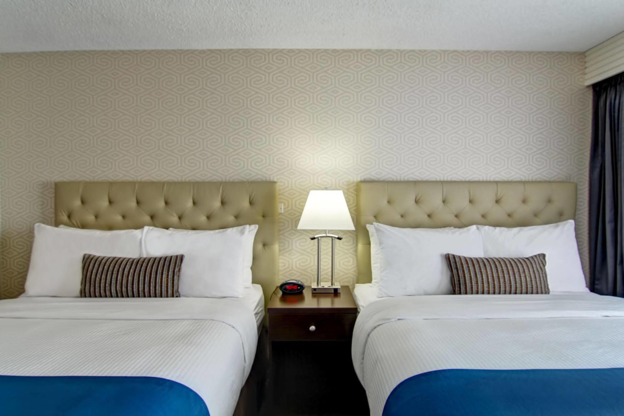Best Western Cedar Park Inn Эдмонтон Экстерьер фото